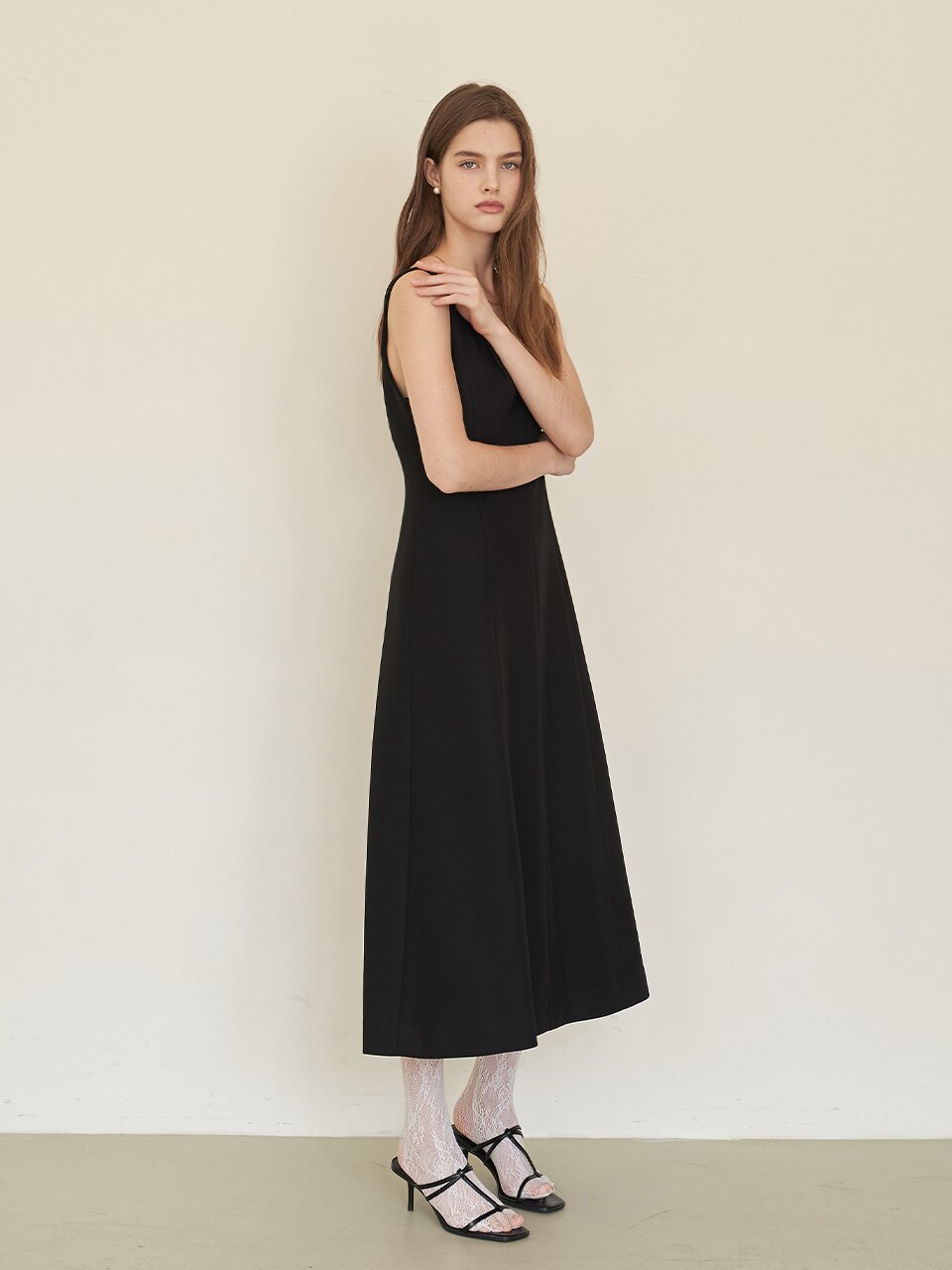 [에프코코로미즈] romantic karin sleeveless long dress BK