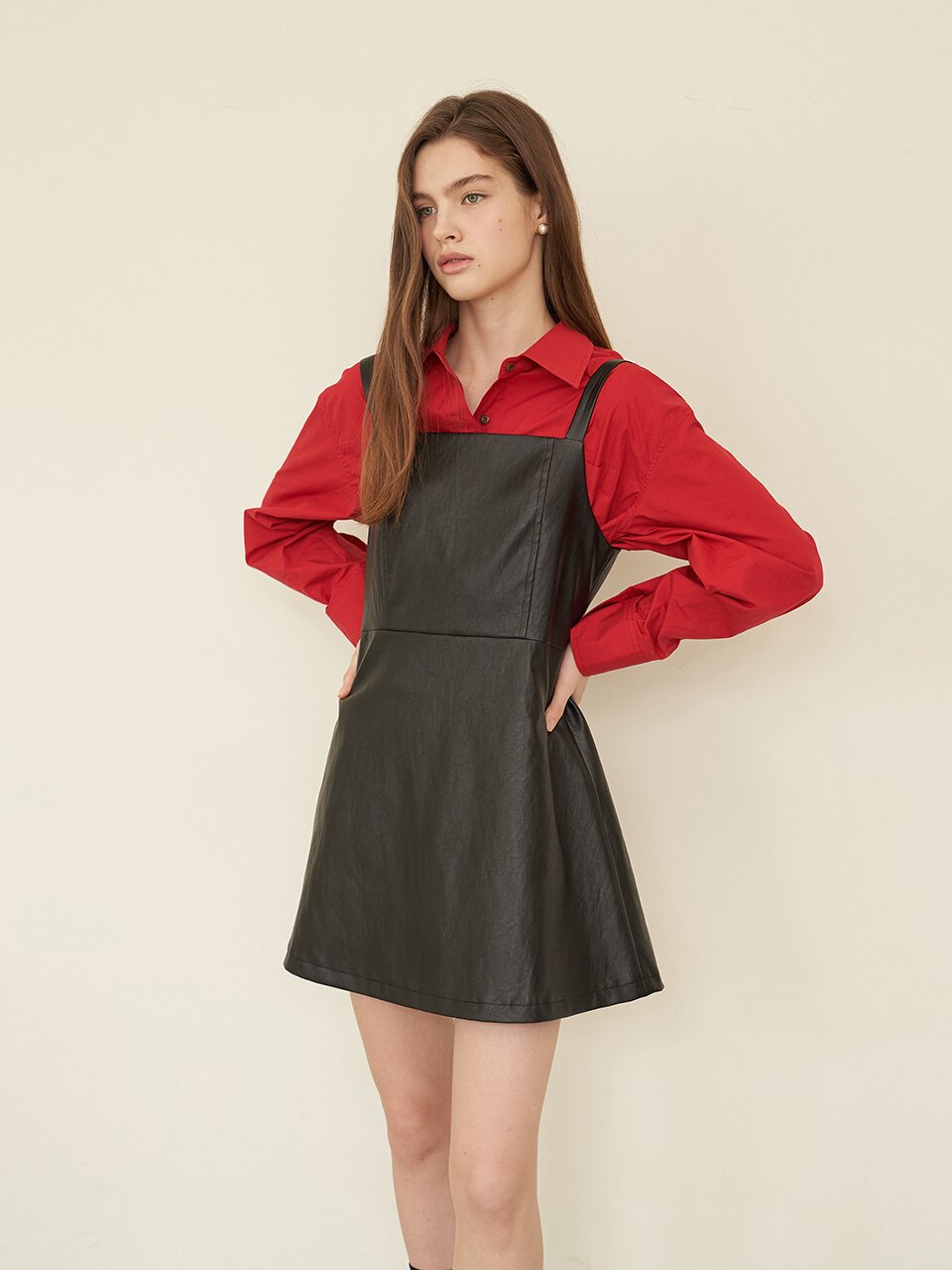 [에프코코로미즈] fake leather mini dress BK