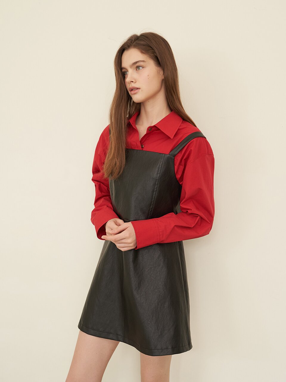 [에프코코로미즈] fake leather mini dress BK