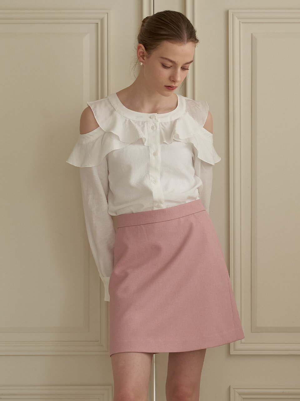 [에프코코로미즈] shoulder frill blouse WH