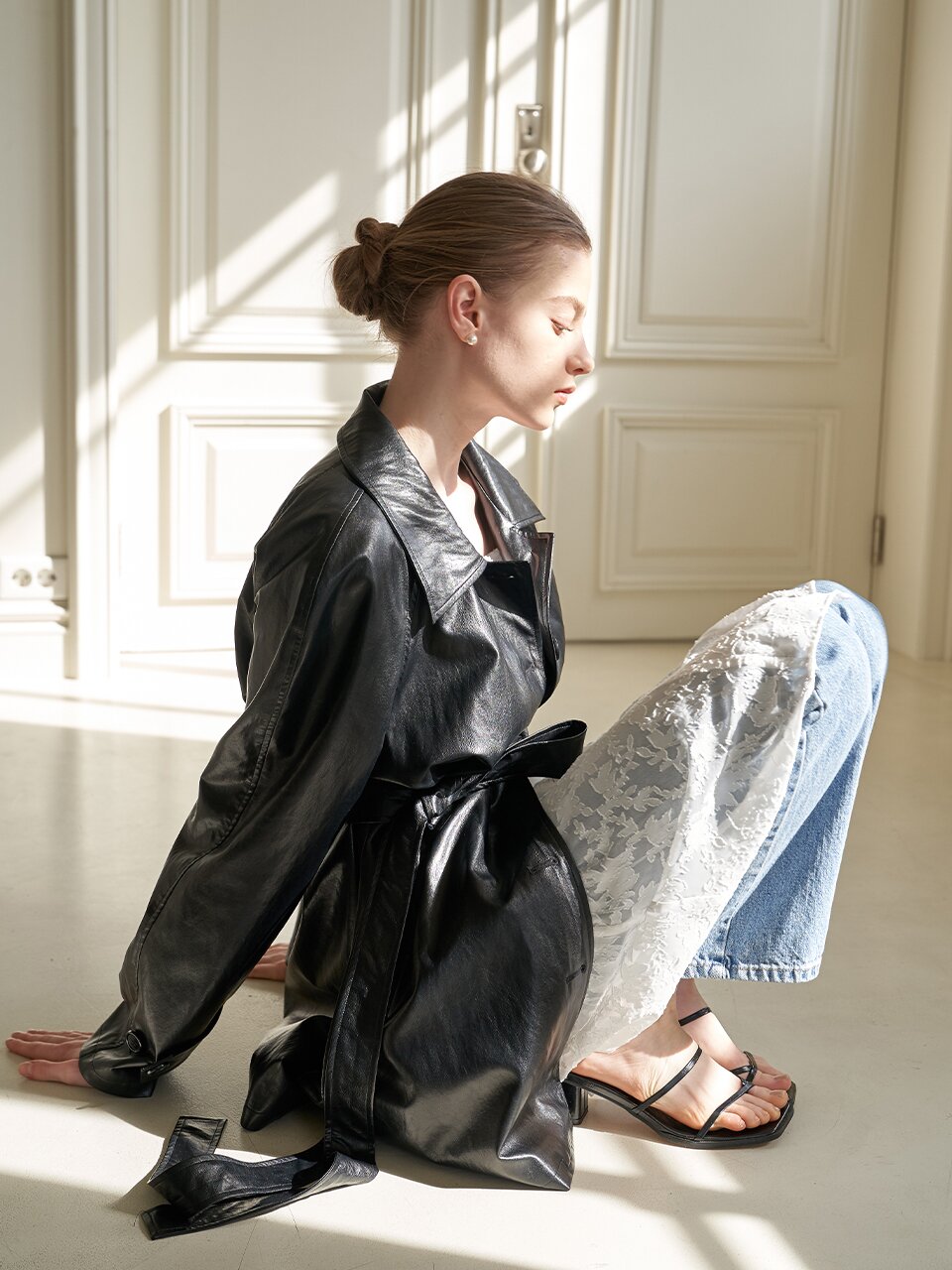 [에프코코로미즈] 24 coco leather half trench coat BK