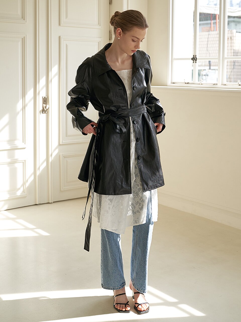 [에프코코로미즈] 24 coco leather half trench coat BK