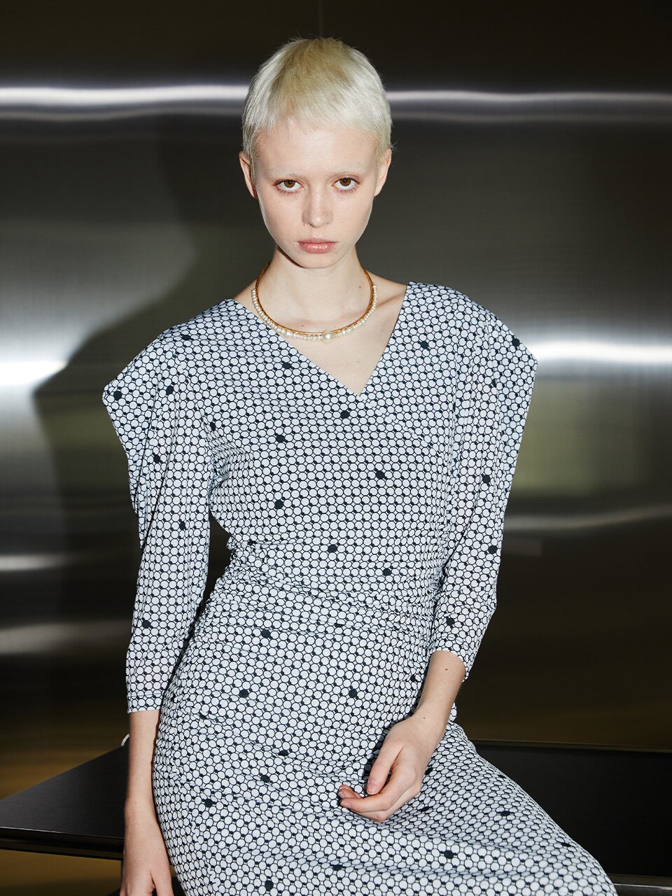 [와이제이] BUBBLE WRAP ONEPIECE_BLACK