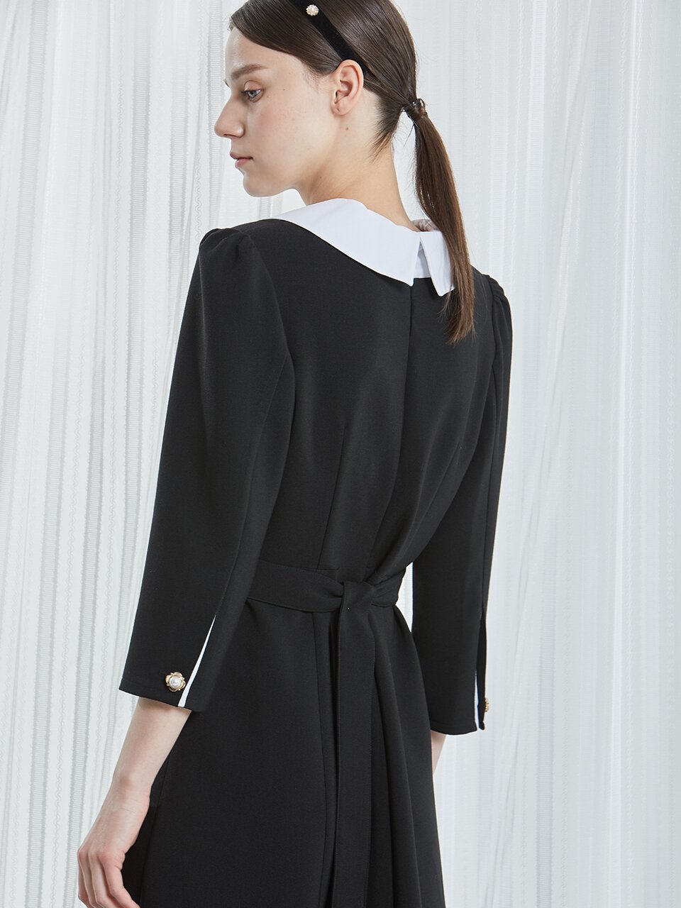 [와이제이] BISOU BLACK AND WHITE ONE PIECE