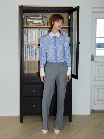 [와이제이] DIA CUBE PRINT BLOUSE_BLUE