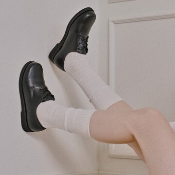 FL2432 팬넬 더비 블랙