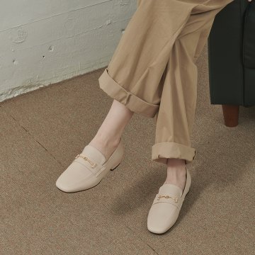 FL5112 델피니움 홀스빗 2cm 로퍼 레이디베이지