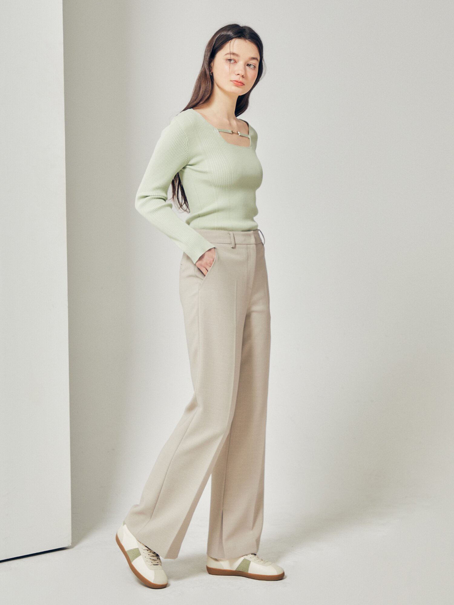 슬릿 와이드 일자핏 팬츠 (BEIGE)