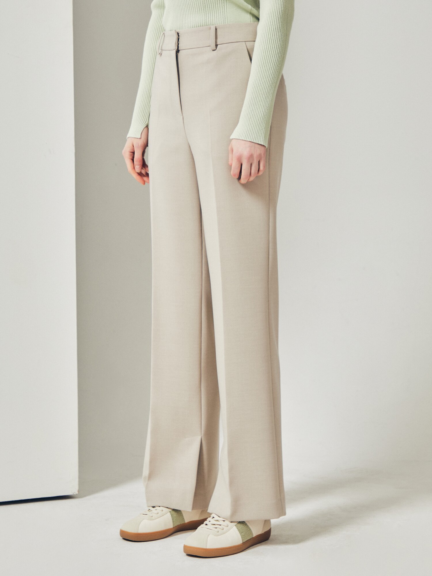 슬릿 와이드 일자핏 팬츠 (BEIGE)
