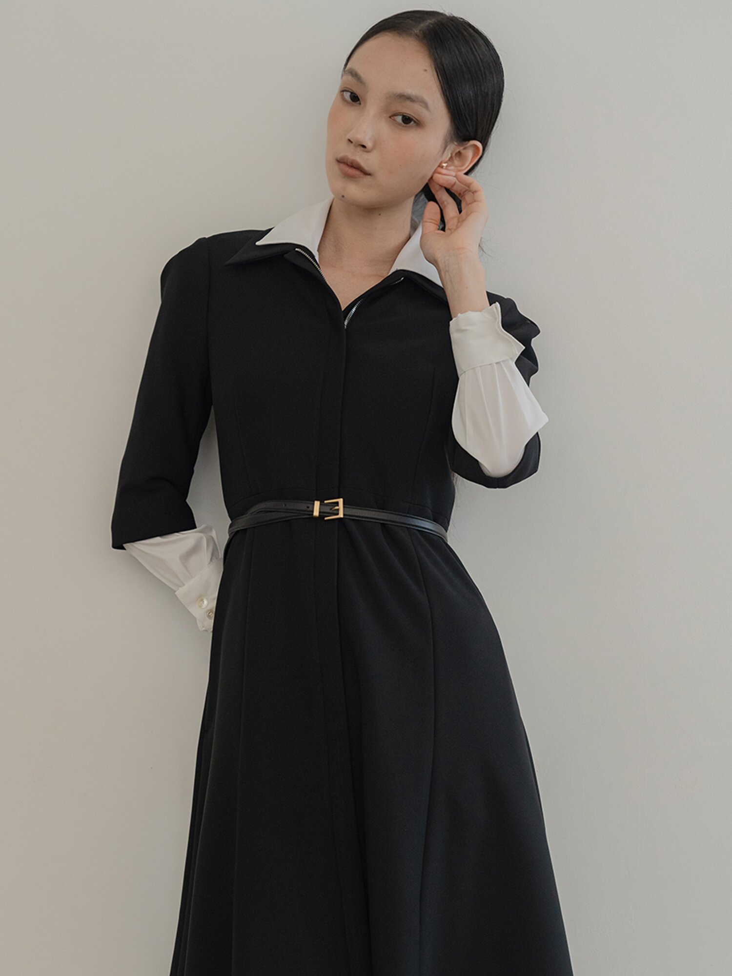 [24FW] CLASSY FIT AND FLARE JIP UP MIDI DRESS