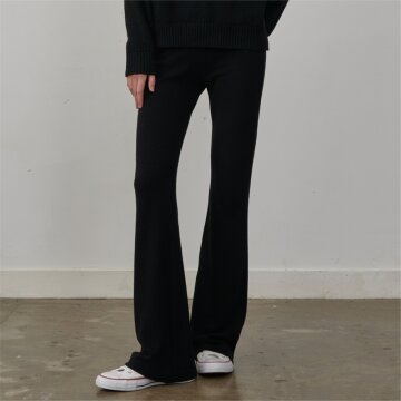 [카미노][르세라핌 허윤진 착용] BOOTCUT PANTS BLACK