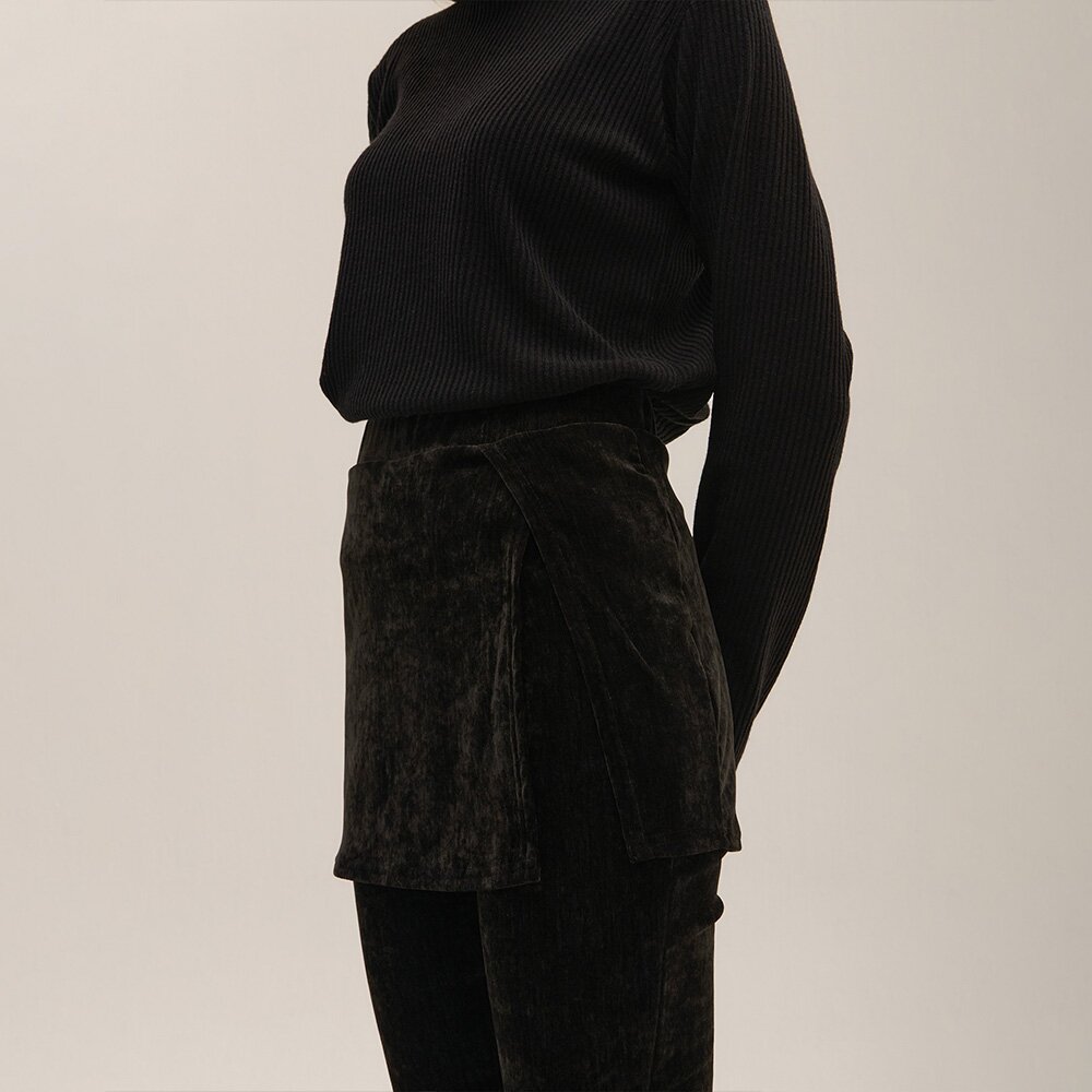 [카미노] VELVET BOOTS CUT TRAINING PANTS BLACK