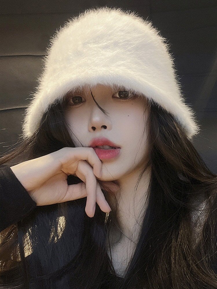 모나 꾸안꾸 도톰 앙고라 버킷햇