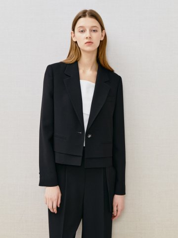레이어 헴 원버튼 크롭 재킷 