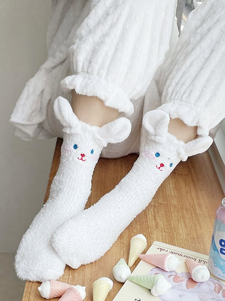 입체감 귀달린 토끼 겨울 극세사 임산부 수면양말 기모 산모양말