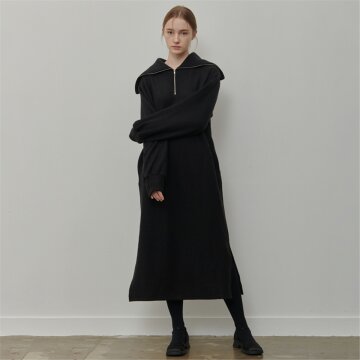 [카미노] RIBBED HALF ZIP-UP KNIT ONEPIECE BLACK