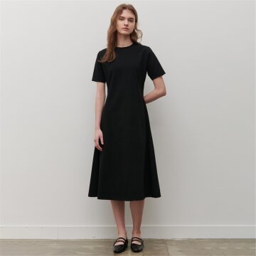 [카미노] SHORT SLEEVE A-LINE ONEPIECE BLACK