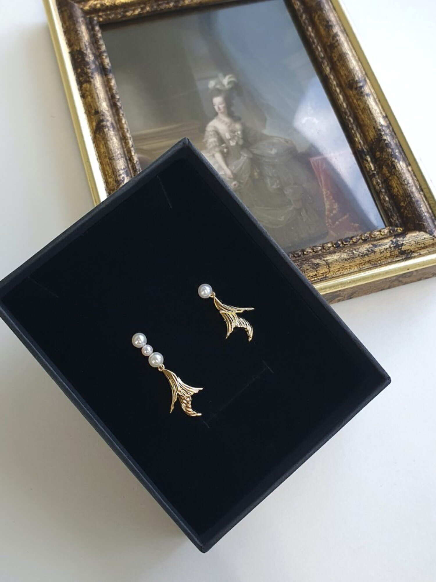 [Habsburg] Feather Freshwater Pearls Earring