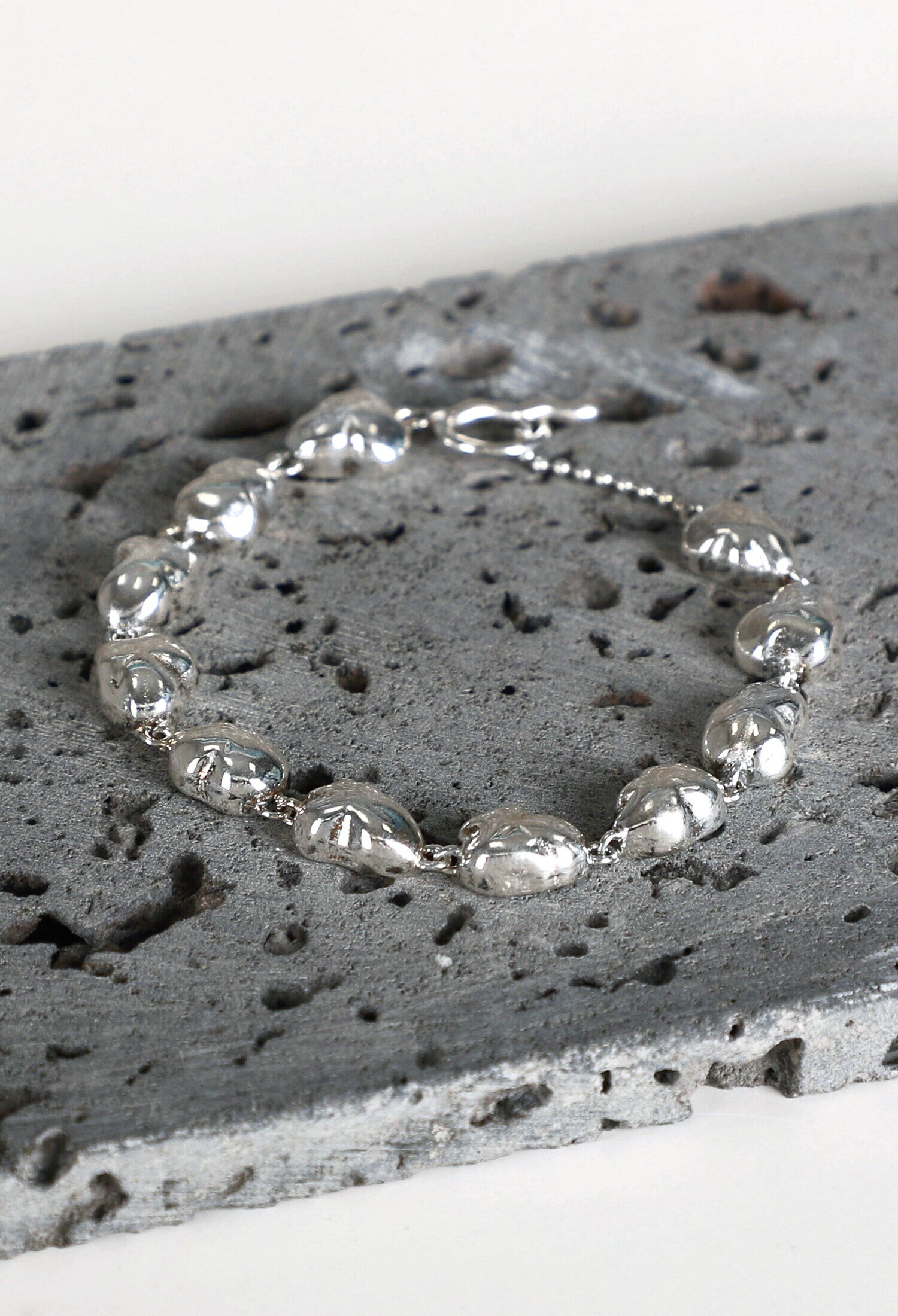 Silver Pebble Pendant Bracelet
