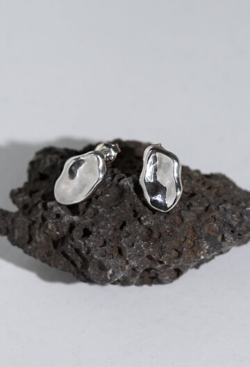 Pebbles Asymmetric Stud Earring