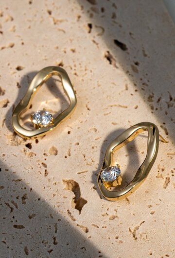 Waves Bold S. Diamond Earring