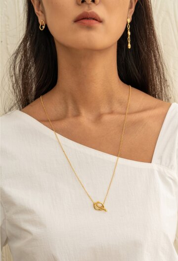 Organic Curved Motive Long Chain Necklace