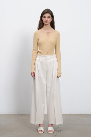 Able Two Tuck Pants