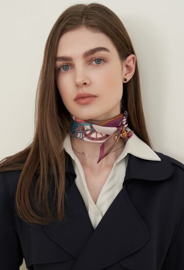 홀스프레임 실크 미니 스카프 S7831S001