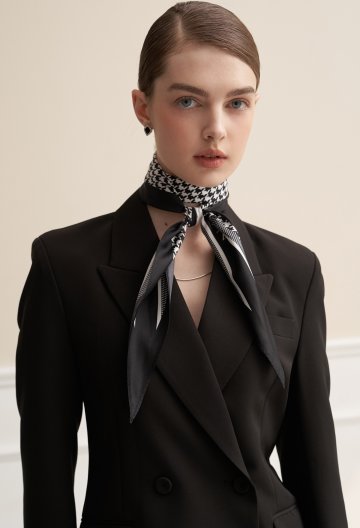 돌체쁘띠 실크 스카프 S7341S304