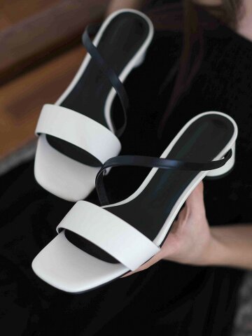 스퀘어 토 슬리퍼 크림&블랙 N-158/CR