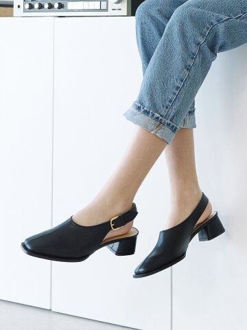 스퀘어 토 뮬 블랙 N-222/BK