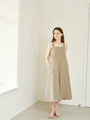 Holiday Single Pleated Dress (Khaki)