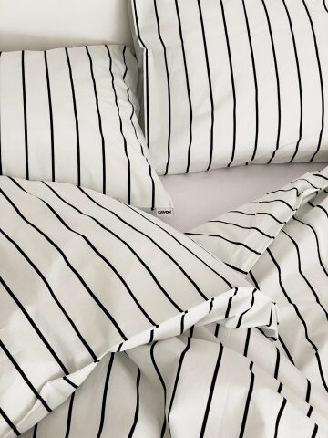 60수 고밀도 바이오워싱 코튼 100% 오프 화이트 & 블랙 스트라이프 이불 베개 커버 세트