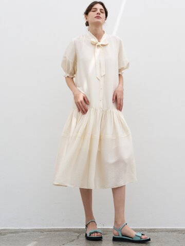 RIBBON SHIRRING DRESS_CREAM