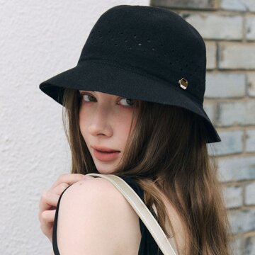Center hole Pattern bucket hat (센터 홀 패턴 버킷 햇) H026BK