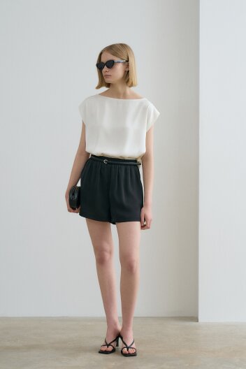 Slit Banding Shorts