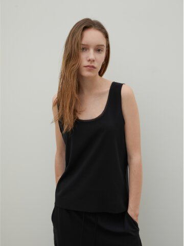 Scoop Neck Silk Tank Top Black