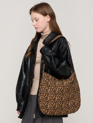 레오파드 플랫 핏 쇼퍼백 (블랙)