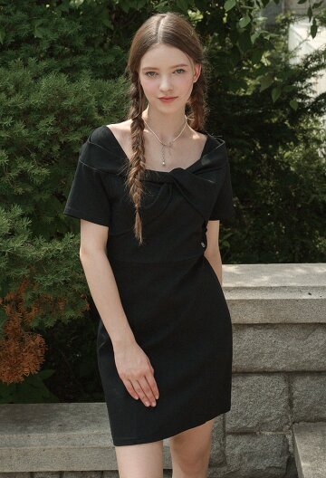 플라워리 오프숄더 미니 드레스