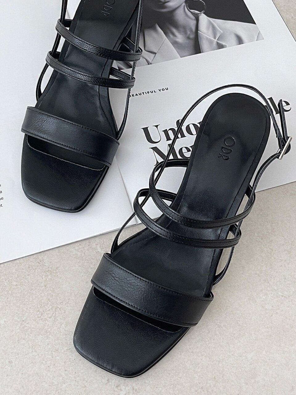 비바드 스트랩 샌들_black 5cm ODR240017