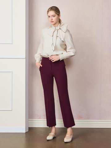 백 슬릿 포인트 부츠컷 팬츠 