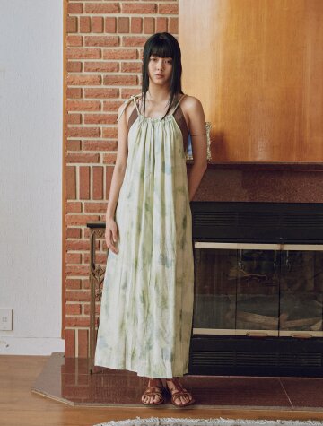 IT_Drawstring halter neck dress