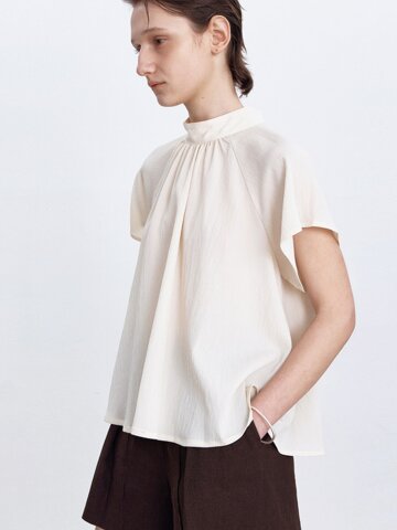 [당일출고]SEERSUCER HALF NECK SHIRRING  BLOUSE