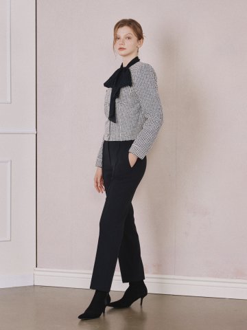 핀턱 라인 슬림핏 팬츠 