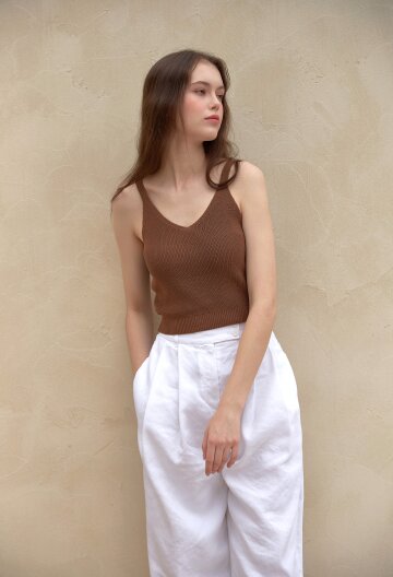 Texture Sleeveless Knit Top_Brown