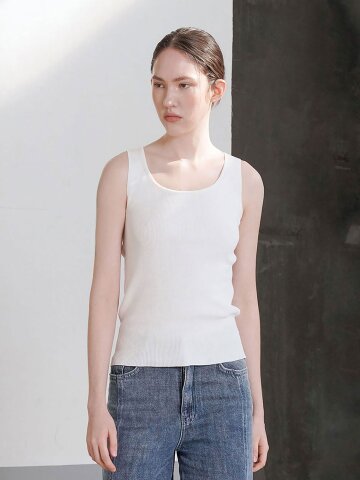 EMBROIDERY SLEEVELESS KNIT TOP_WHITE