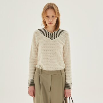 [LINE] Wave Line V-neck Knit
