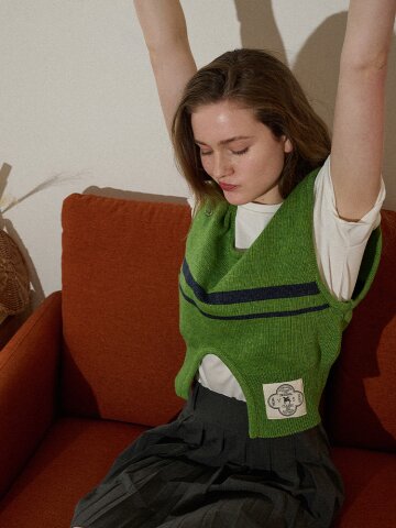 [LINE] Cut Out Line Knit Vest (6c)