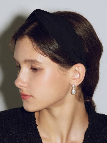 LB_Black knotted hairband