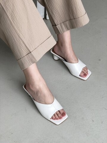 paris middle open mules white